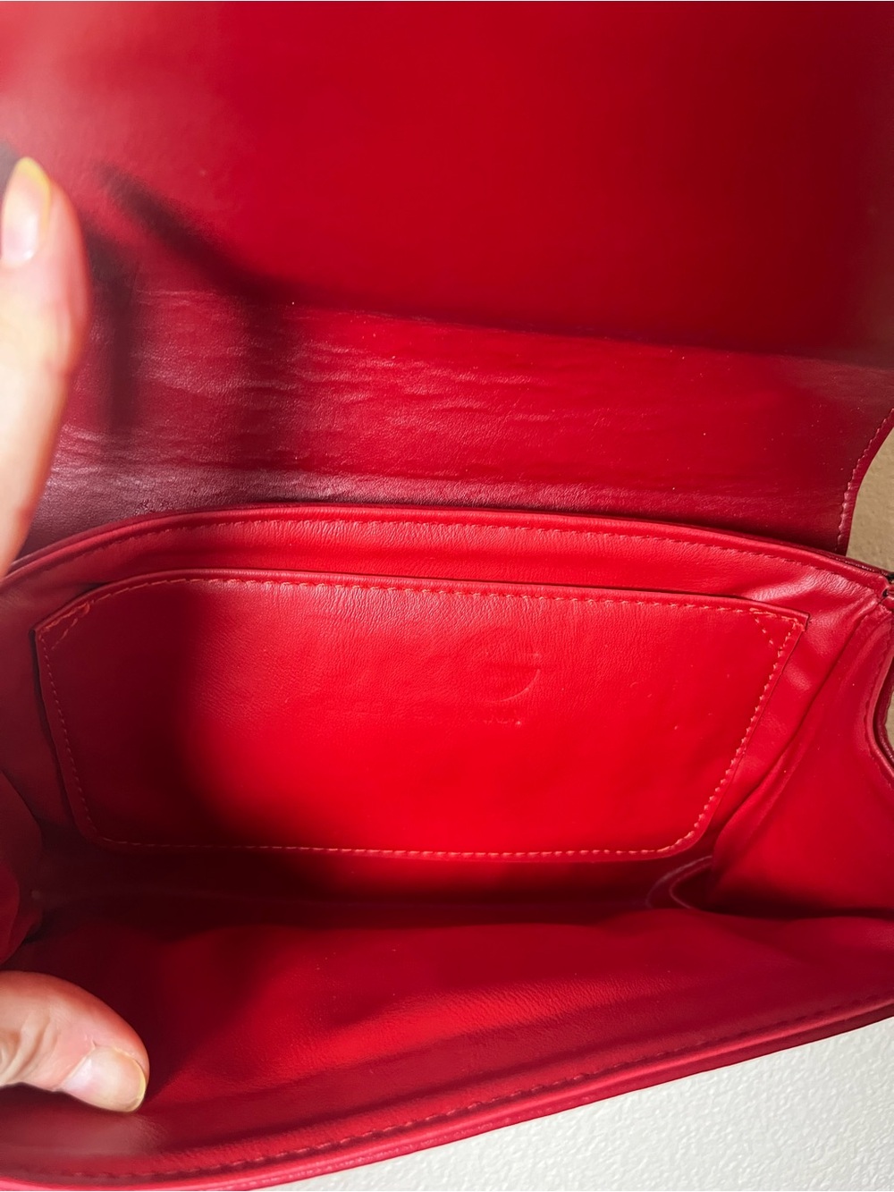 D&G Red Crossbody Bag with Gold Hardware - Picture 6 of 7